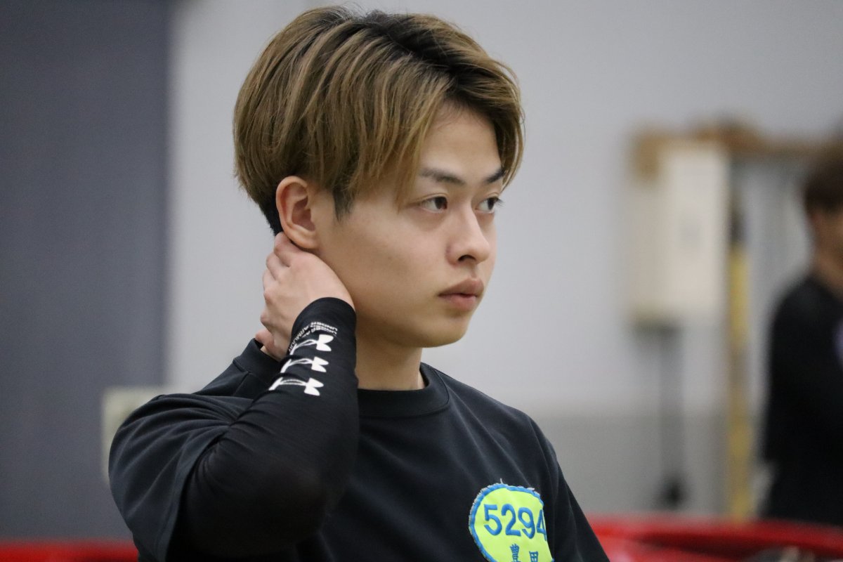 まずは予選突破へ向けて気合の走りを